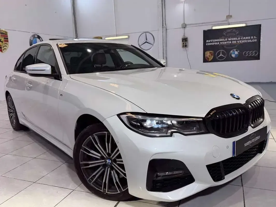 Usado BMW 330e Comfort Edition 292 CV (214 kW) 2020 Blanco Berlina