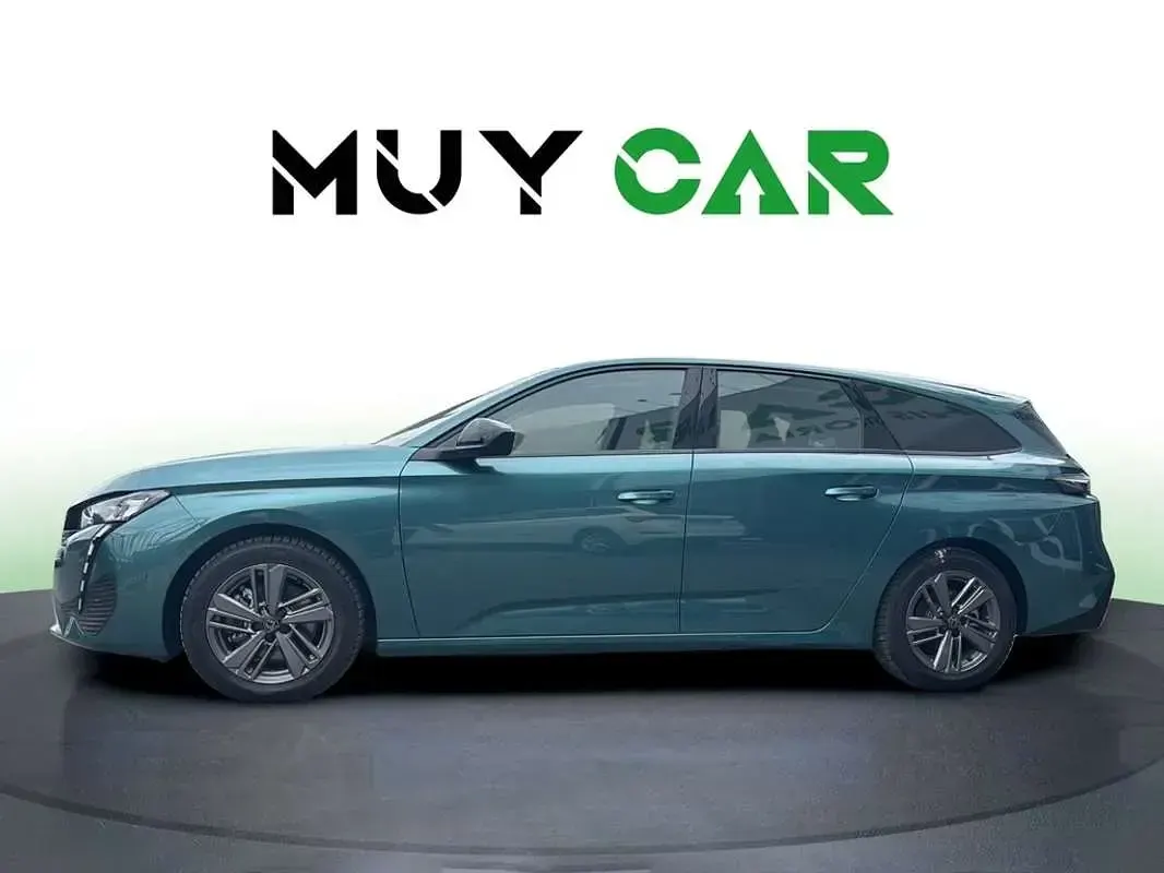 Usado Peugeot 308 SW Active 131 CV (96 kW) 2022 Azul Familiar