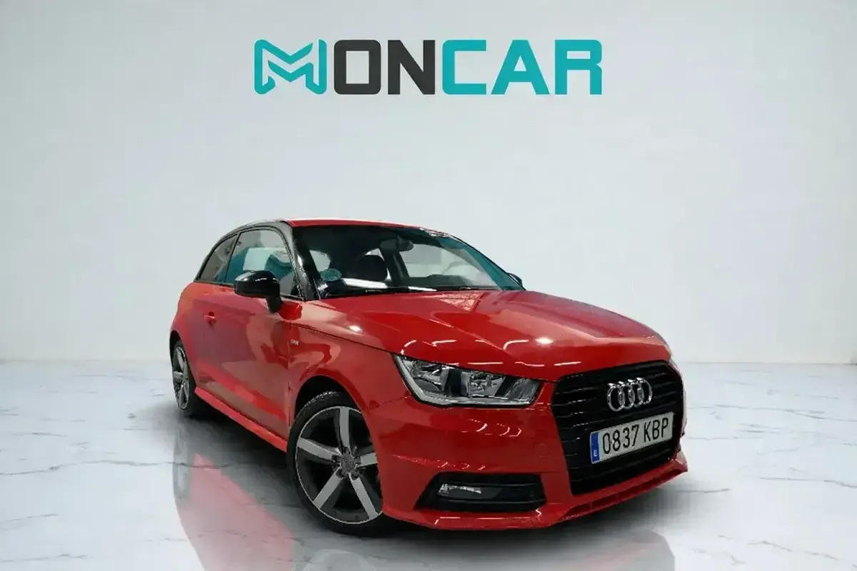 Usado Audi A1 Ambiente 95 CV (69 kW) 2017 Rojo Utilitario