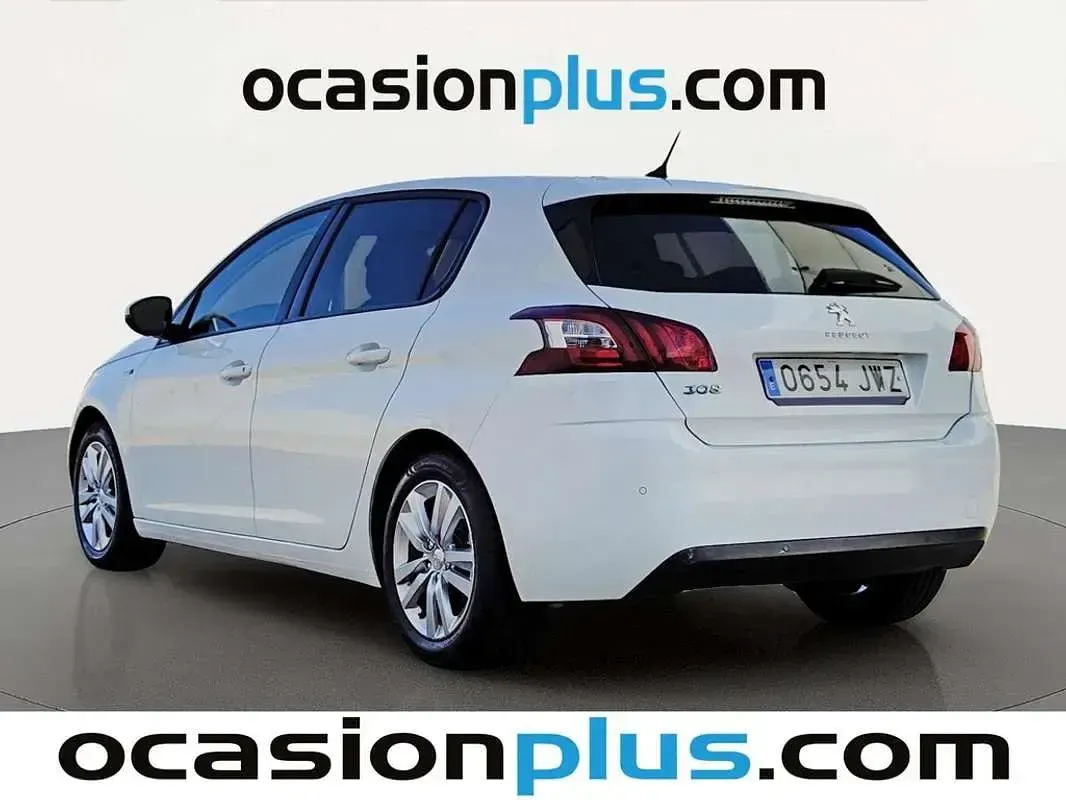 Usado Peugeot 308 Style 110 CV (80 kW) 2017 Blanco Utilitario