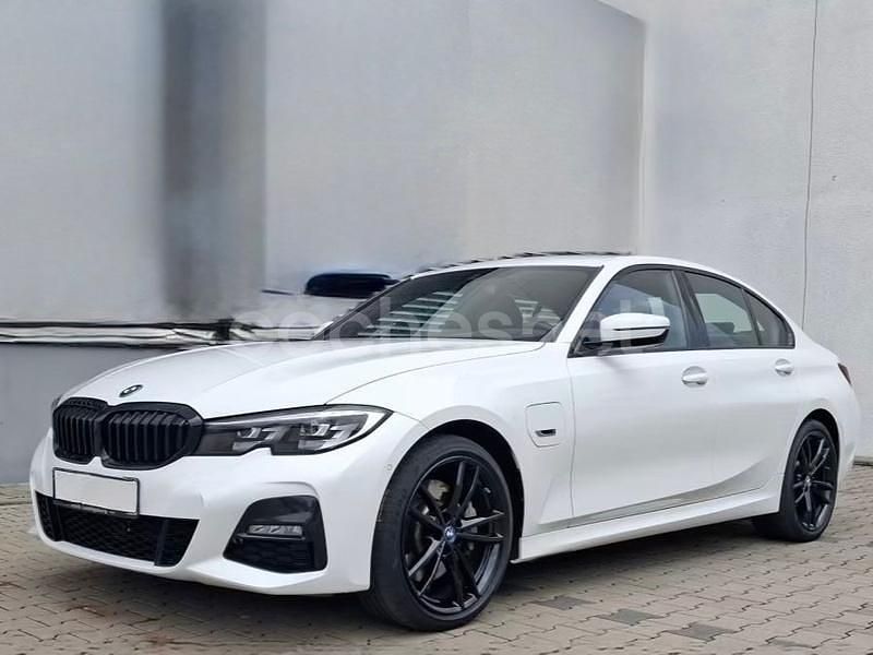 Blanco Usado 2022 BMW 330e Berlina | 34.490 € (Precio justo) - Imagen 1/4