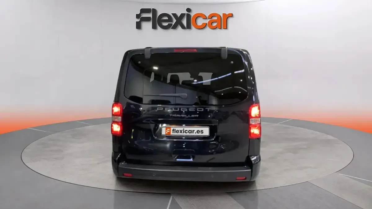 Usado Peugeot Traveller Business-Line 177 CV (130 kW) 2024 Negro Monovolumen