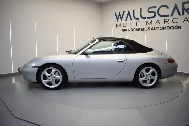 Usado Porsche 911 Carrera 4 Cabriolet 300 CV (220 kW) 1999 Gris Descapotable