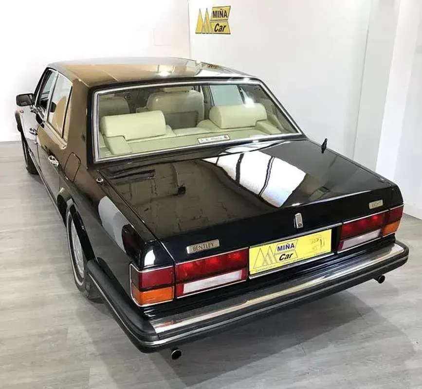 Usado Bentley Eight 226 CV (166 kW) 1985 Negro Berlina