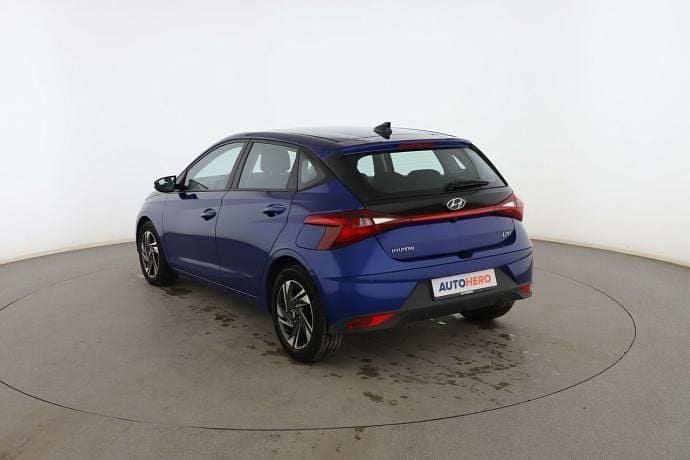 Usado Hyundai i20 101 CV (74 kW) 2021 Azul Berlina