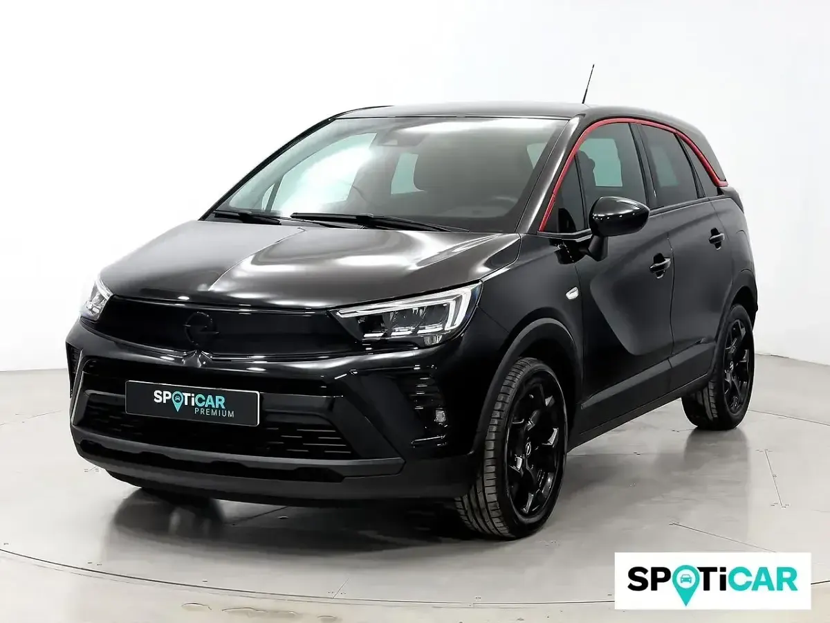 Usado Opel Crossland 110 CV (80 kW) 2023 Negro SUV