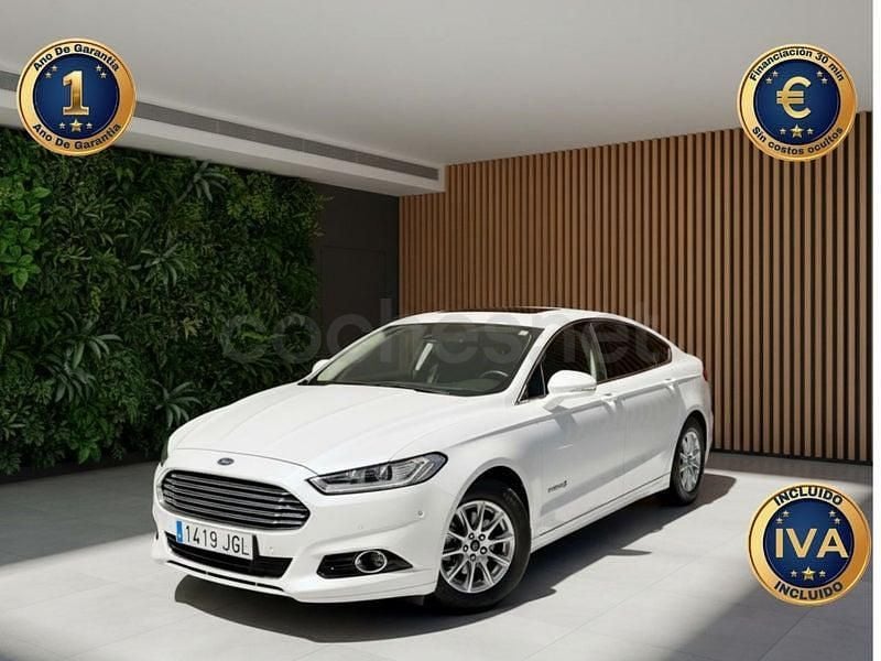 Usado Ford Mondeo Titanium 187 CV (137 kW) 2015 Blanco Berlina