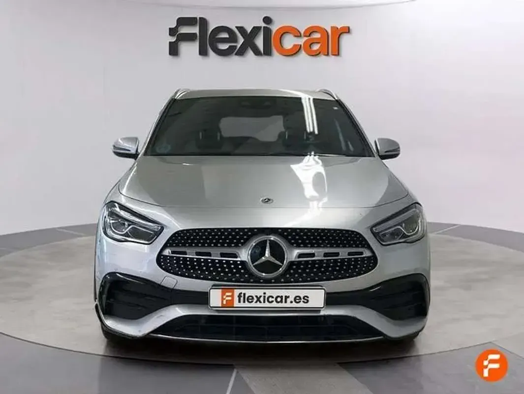 Begagnad Mercedes GLA200 150 HK (110 kW) 2021 Grå SUV