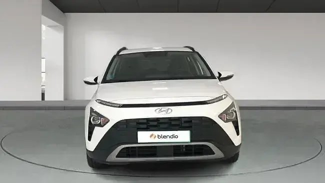 Usado Hyundai Bayon 100 CV (73 kW) 2023 Blanco SUV