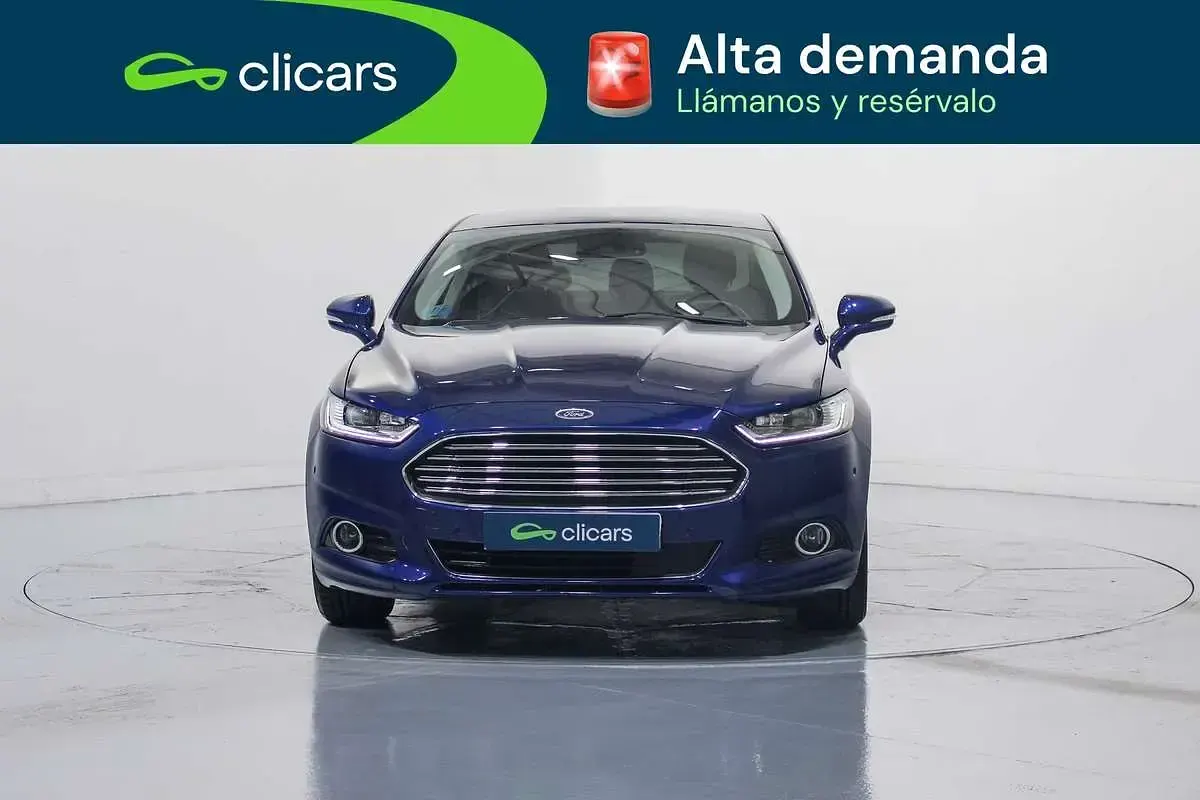 Usado Ford Mondeo Titanium 140 CV (102 kW) 2018 Azul Berlina