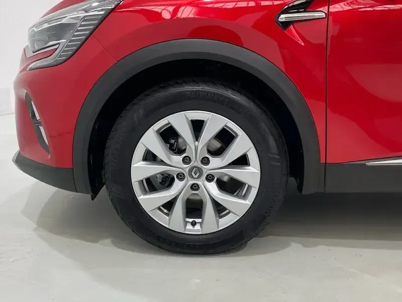 Usado Renault Captur Zen 100 CV (73 kW) 2021 Rojo SUV