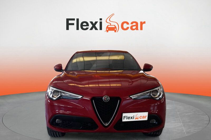 Usado Alfa Romeo Stelvio Executive 210 CV (154 kW) 2019 Granate SUV