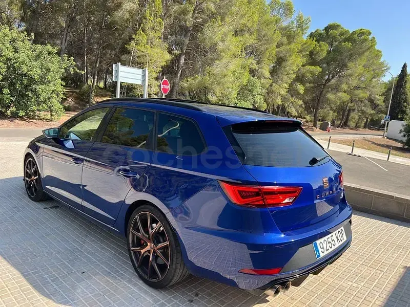 Usado Seat Leon CUPRA 300 CV (220 kW) 2017 Azul Berlina