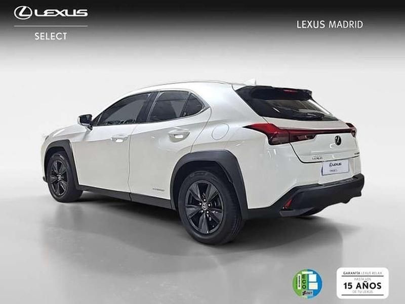 Usado Lexus UX 250h Business Edition 185 CV (136 kW) 2022 Blanco SUV