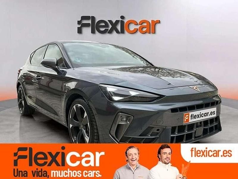 Usado Cupra Leon 204 CV (150 kW) 2025 Gris Utilitario