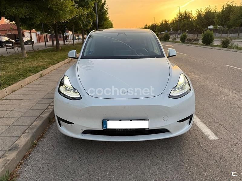 Eléctrico Usado 2023 Tesla Model Y RWD SUV | 28.500 € (Buen precio) - Imagen 1/4