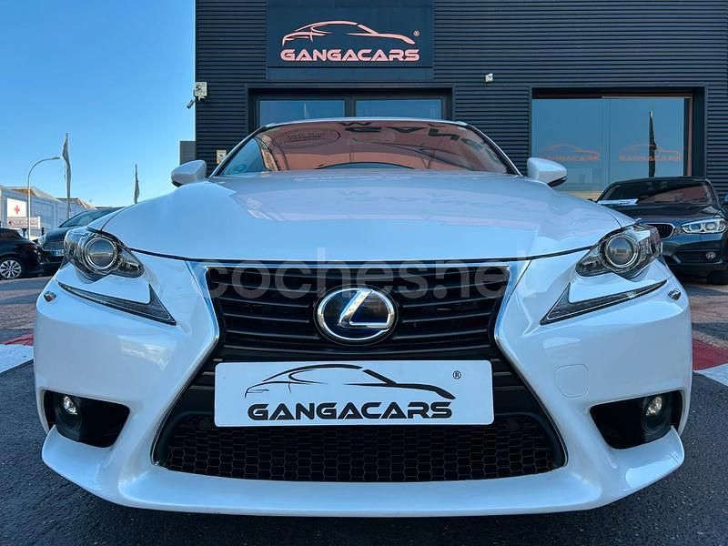 Blanco Usado 2015 Lexus IS300h Executive Line Berlina | 14.990 € (Precio justo) - Imagen 1/4