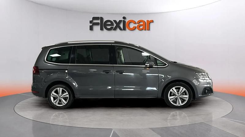 Usado Seat Alhambra XCELLENCE 150 CV (110 kW) 2022 Gris Monovolumen