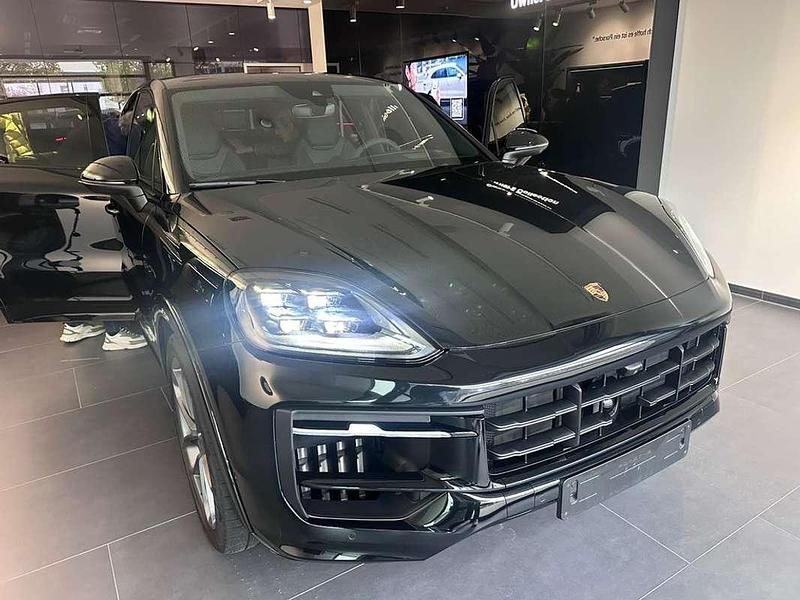 Usado Porsche Cayenne 470 CV (345 kW) 2024 Negro SUV