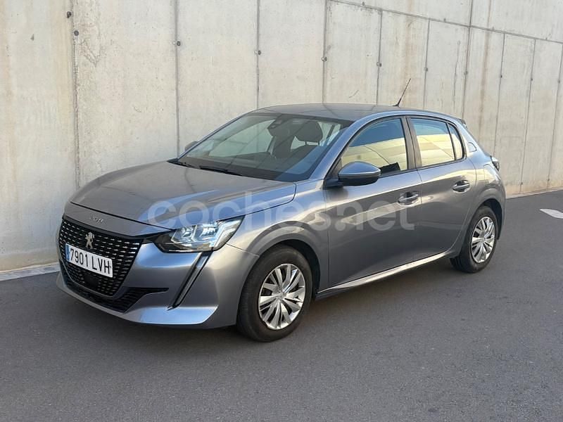 Usado Peugeot 208 Active 100 CV (73 kW) 2021 Gris / plata Utilitario