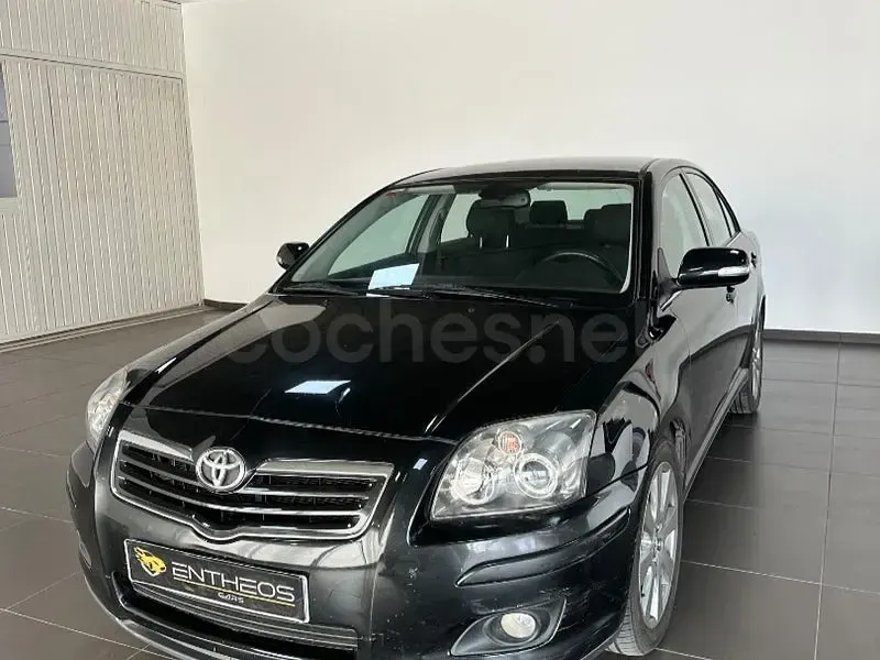 Usado Toyota Avensis Sol 126 CV (92 kW) 2008 Negro Familiar