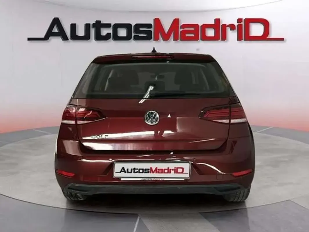 Käytetty VW Golf VII Edition 116 HP (85 kW) 2020 Punainen Viistoperä