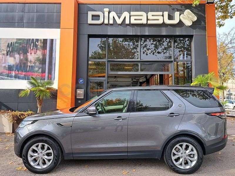 Usado Land Rover Discovery 5 SE 240 CV (176 kW) 2017 Gris / plata SUV