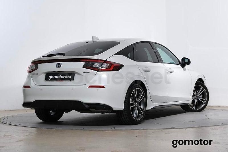 Usado Honda Civic Advance 184 CV (135 kW) 2025 Gris / plata Berlina