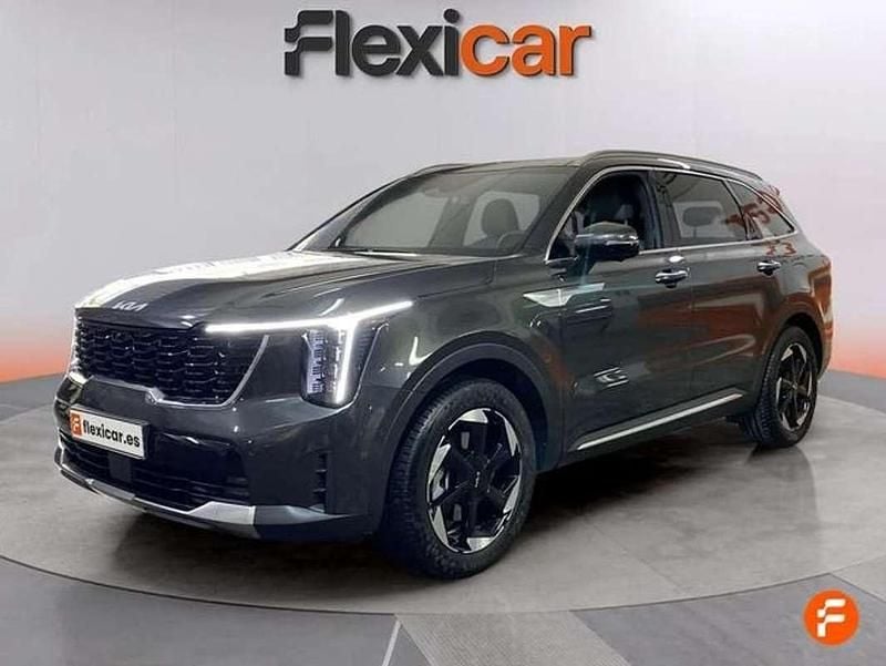 Usado Kia Sorento 232 CV (170 kW) 2024 Gris SUV