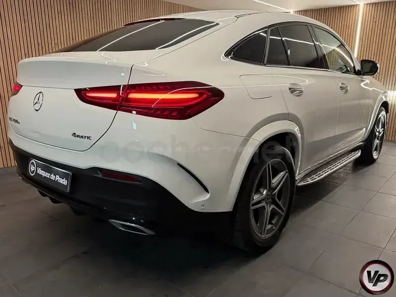 Usado Mercedes GLE400 381 CV (280 kW) 2024 Blanco SUV
