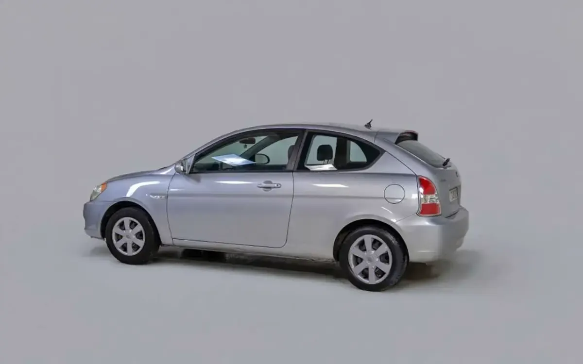 Usado Hyundai Accent 110 CV (80 kW) 2009 Azul Utilitario