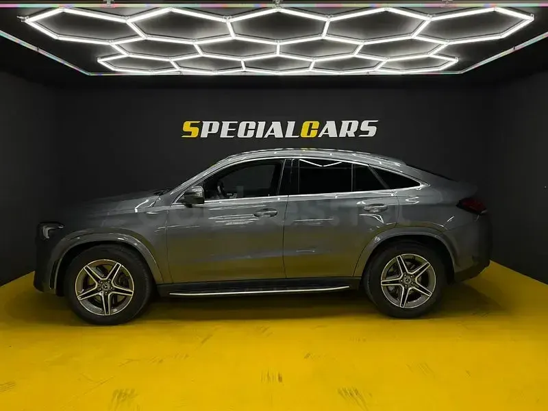 Usado Mercedes GLE400 330 CV (242 kW) 2022 Gris / plata SUV