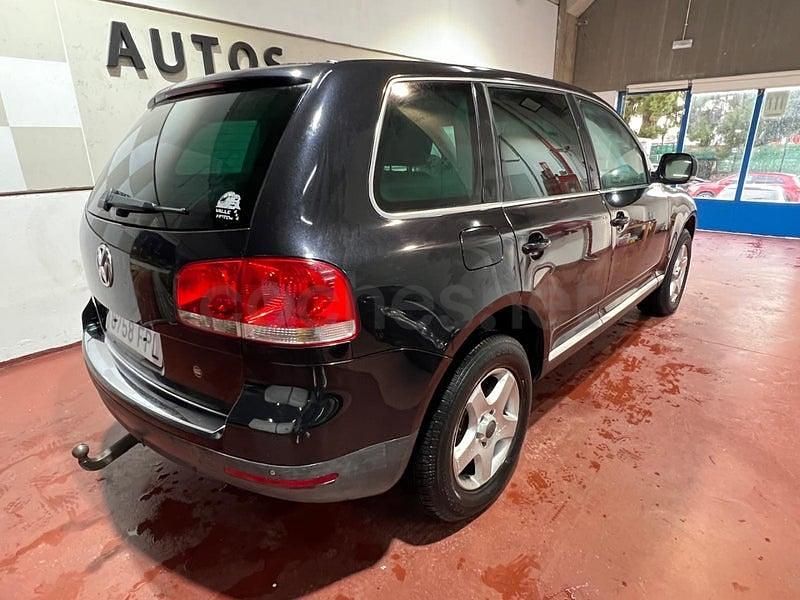Usado VW Touareg R 174 CV (127 kW) 2004 Negro SUV