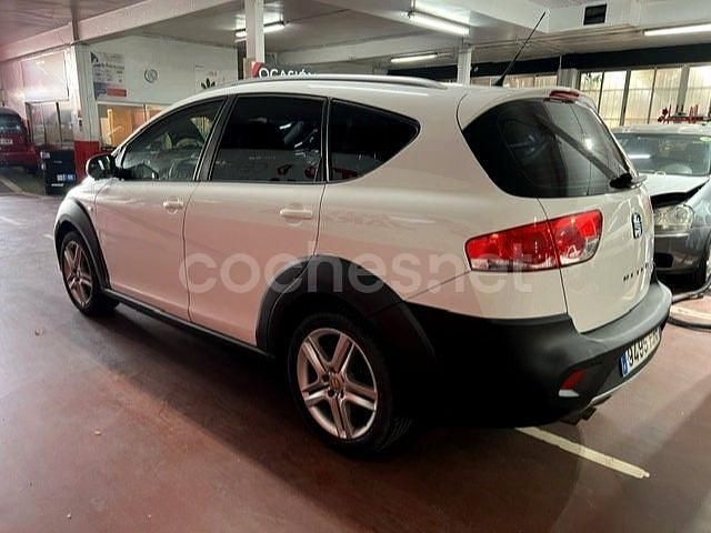Usado Seat Altea XL Style 105 CV (77 kW) 2013 Blanco Monovolumen