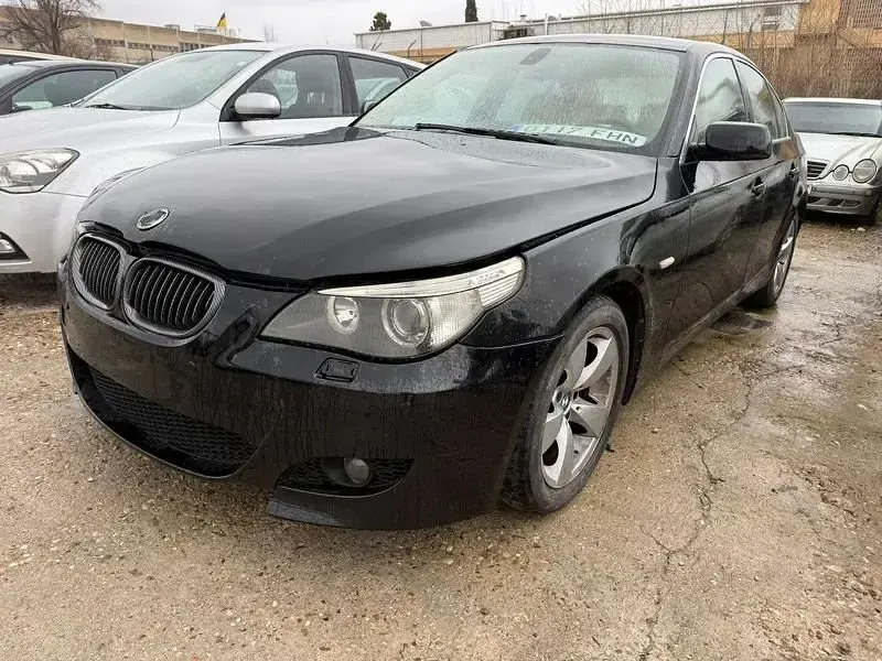 Usado BMW 520 163 CV (119 kW) 2007 Negro Berlina