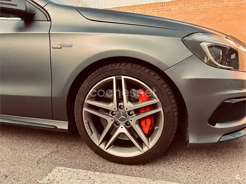 Usado Mercedes A45 AMG AMG 360 CV (264 kW) 2015 Gris / plata Utilitario