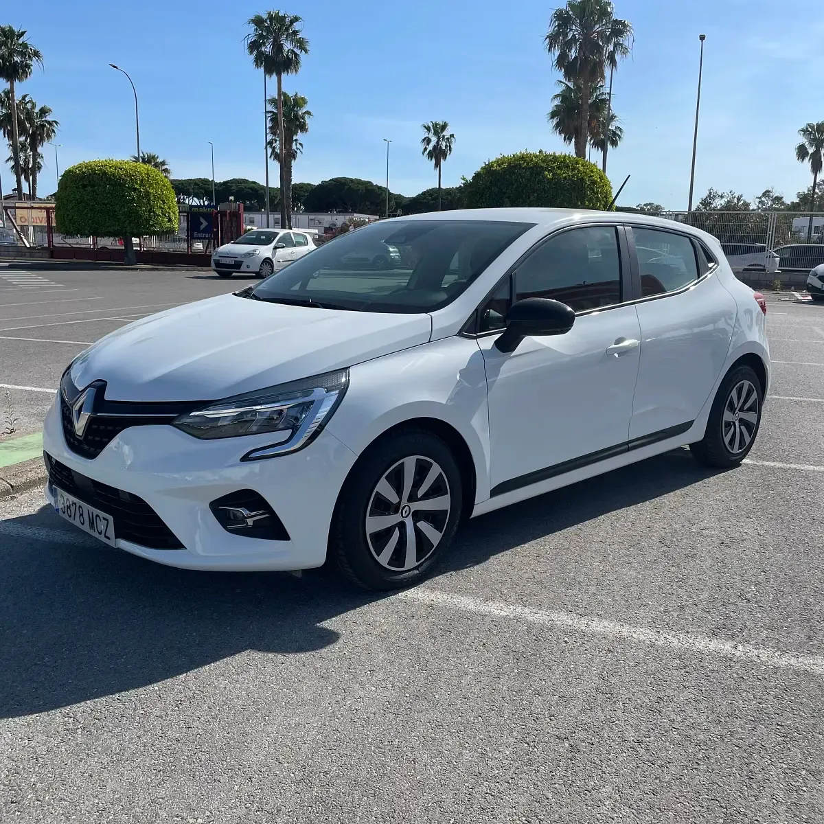 Usado Renault Clio V Equilibre 100 CV (73 kW) 2022 Blanco Berlina