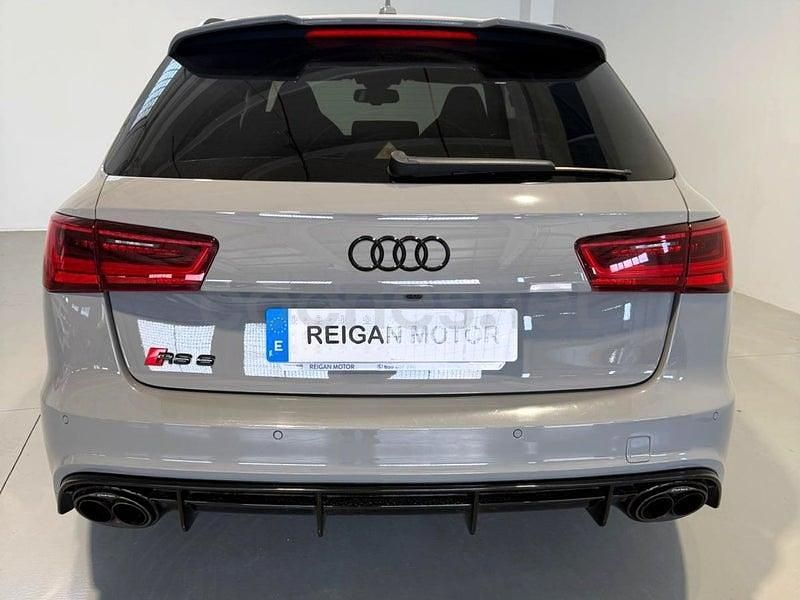 Usado Audi RS6 Performance 605 CV (444 kW) 2018 Gris / plata Familiar