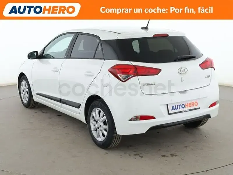 Usado Hyundai i20 Active 100 CV (73 kW) 2017 Blanco Berlina