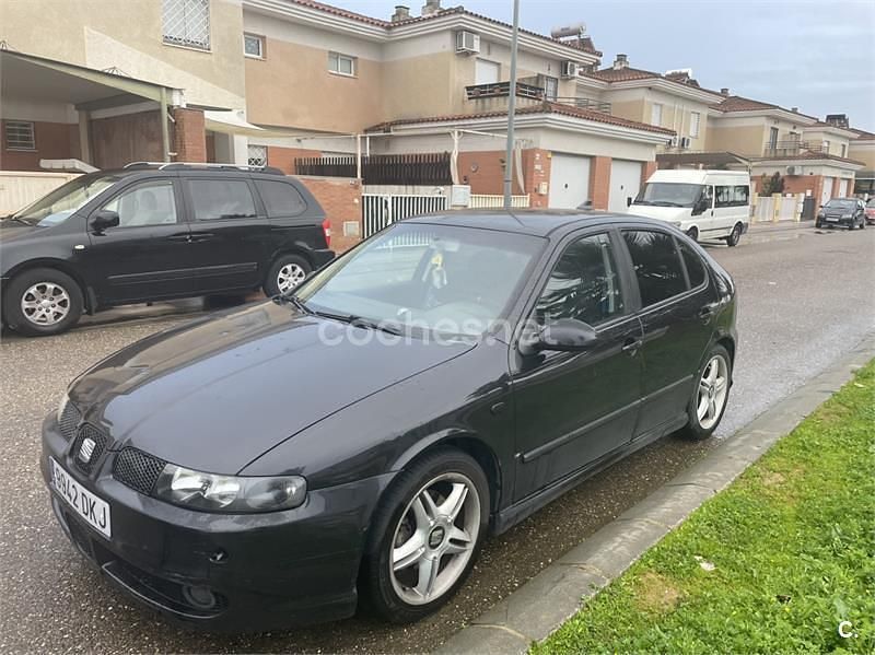 Negro Usado 2005 Seat Leon FR Berlina | 3950 € (Buen precio) - Imagen 1/4