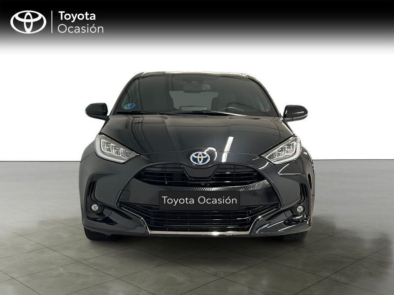 Usado Toyota Yaris Plus 116 CV (85 kW) 2021 Negro Utilitario