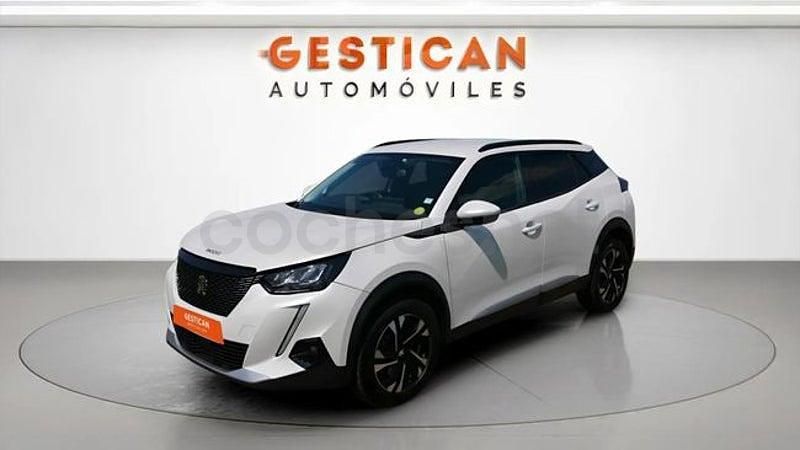 Usado Peugeot 2008 Allure 130 CV (95 kW) 2022 Blanco SUV