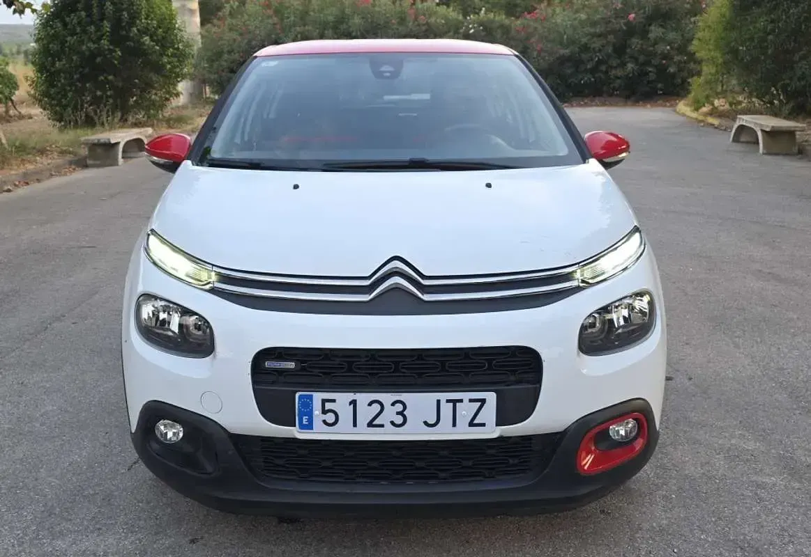 Usado Citroën C3 Feel 68 CV (50 kW) 2017 Blanco Utilitario