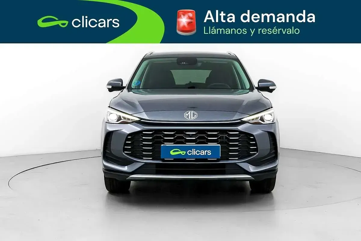 Usado MG ZS Luxury 102 CV (75 kW) 2025 Gris SUV