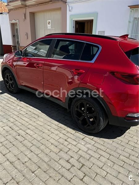 Usado Kia Sportage 132 CV (97 kW) 2021 Rojo SUV