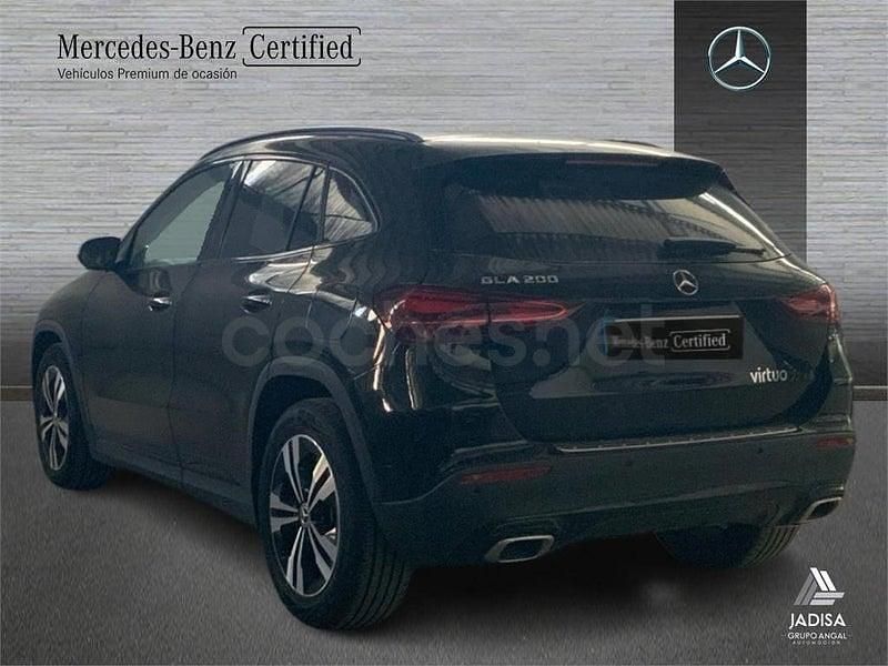 Usado Mercedes GLA200 163 CV (119 kW) 2024 Negro SUV