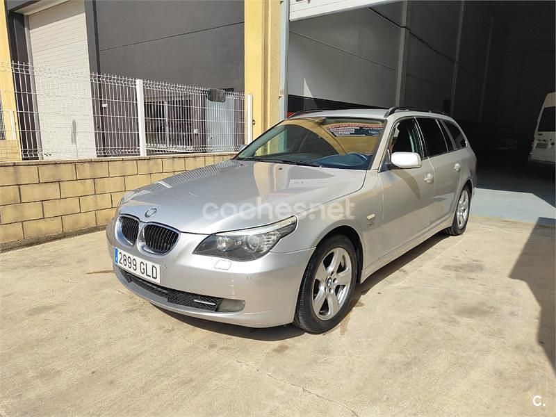 Usado BMW 530 235 CV (172 kW) 2009 Gris / plata Familiar