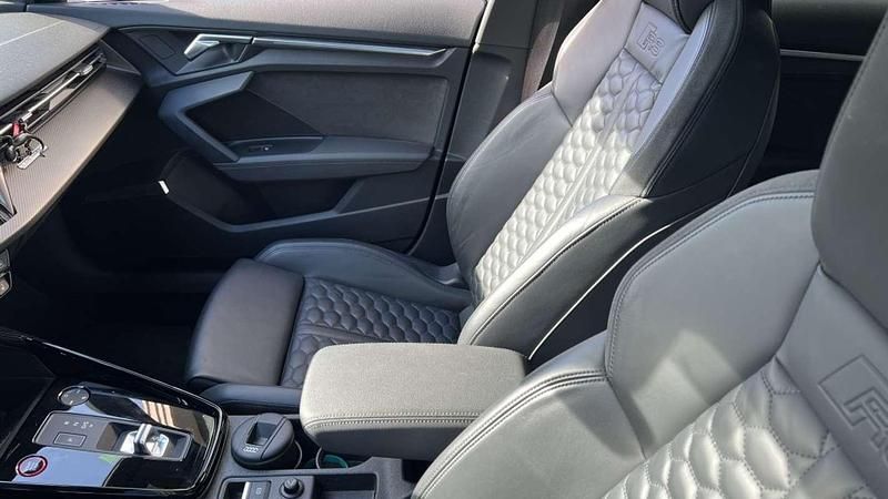 Usado Audi RS3 Sportback Premium 400 CV (294 kW) 2021 Negro Utilitario