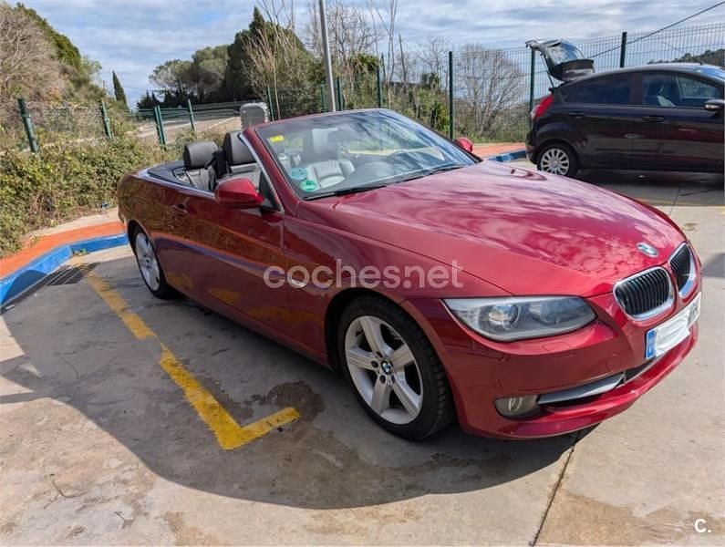 Usado BMW 320 Cabriolet Comfort Edition 170 CV (125 kW) 2012 Rojo Descapotable