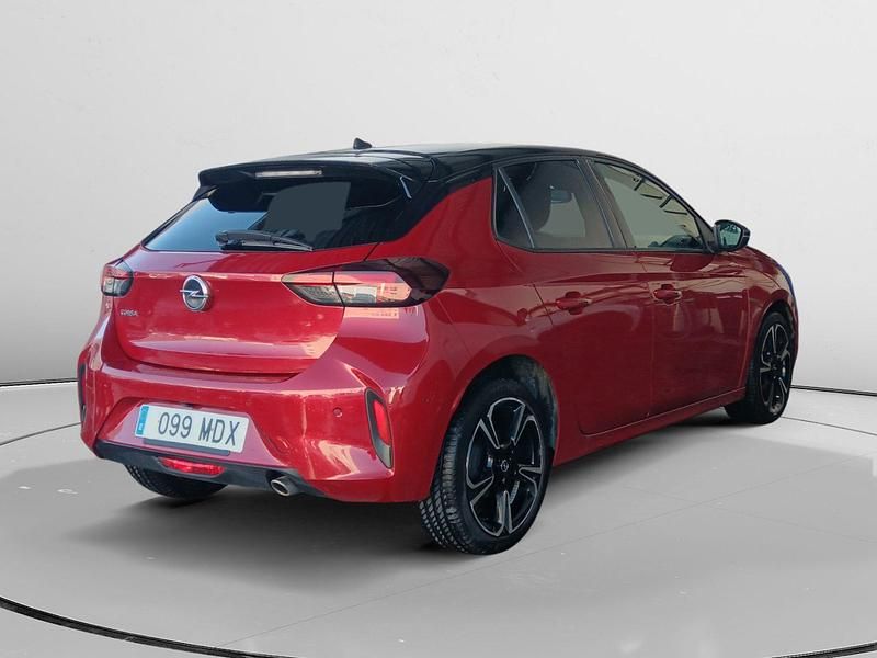 Usado Opel Corsa GS Line 102 CV (75 kW) 2022 Negro Utilitario